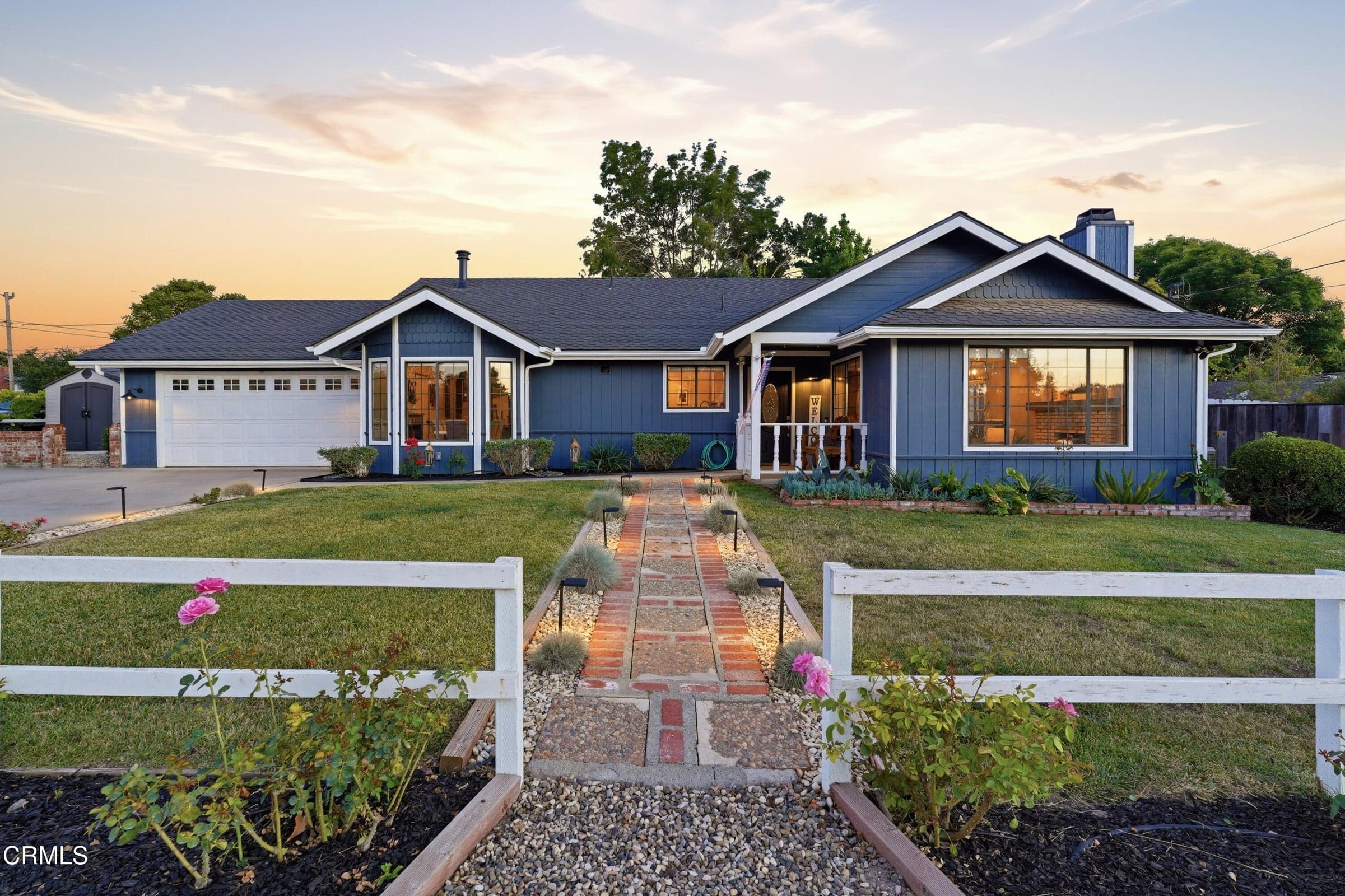 Front view of home