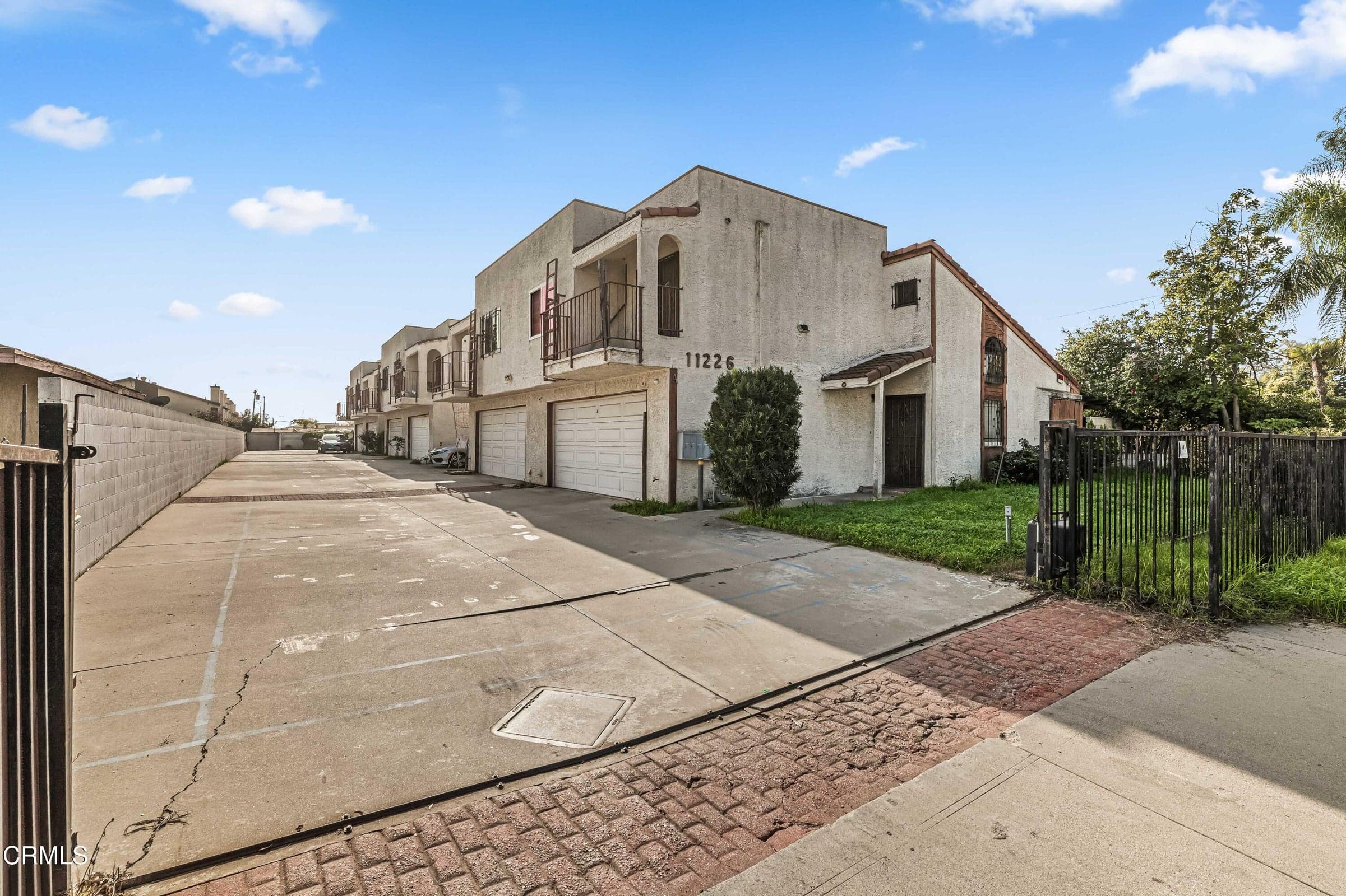 11226ElliotAve-42
