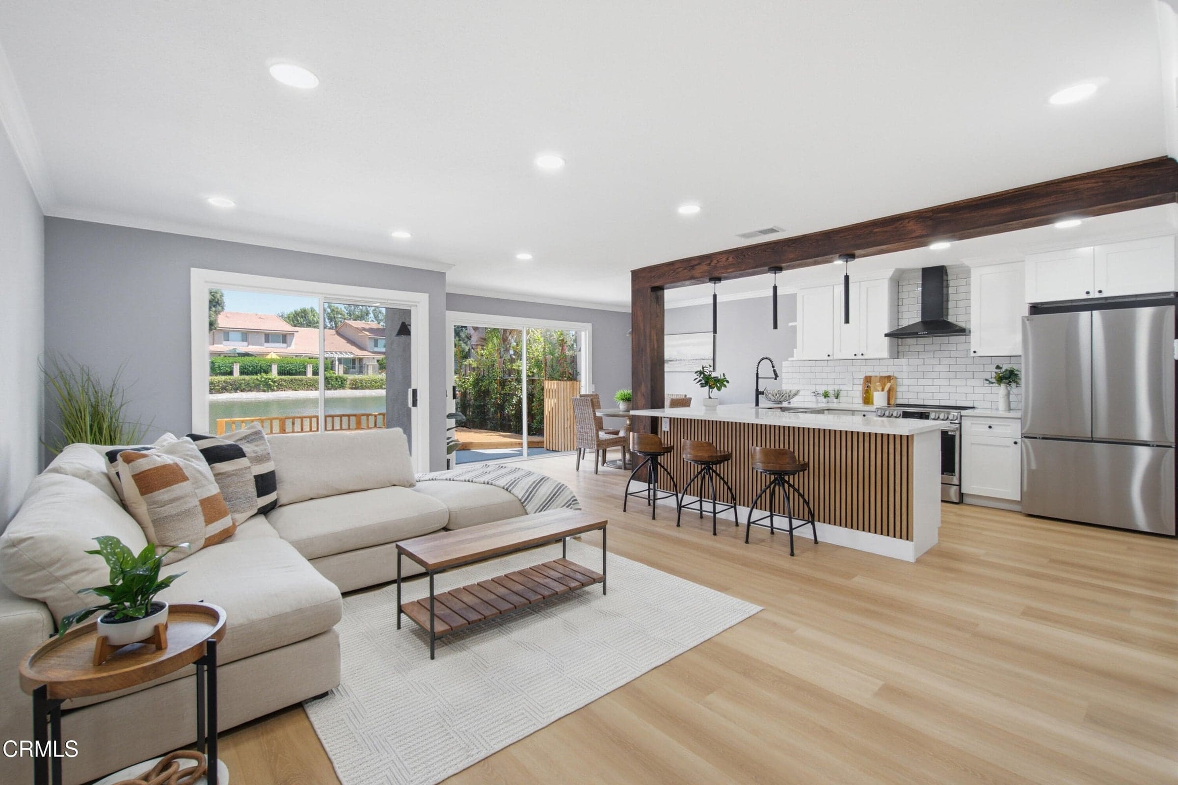 7_living room