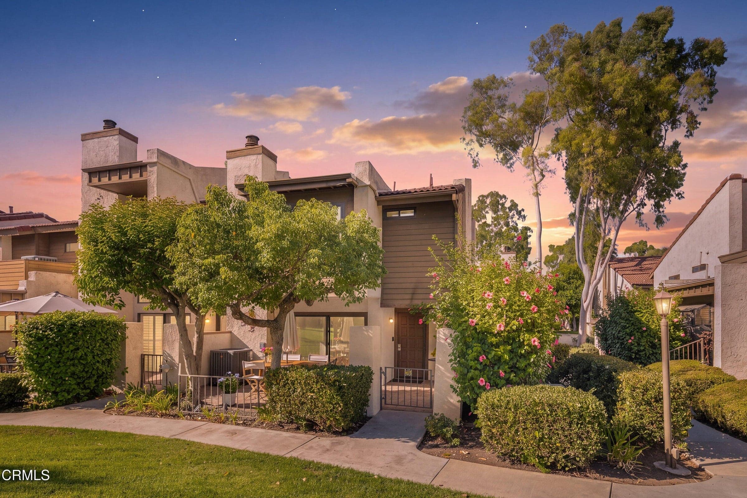 21500 Califa St - 83