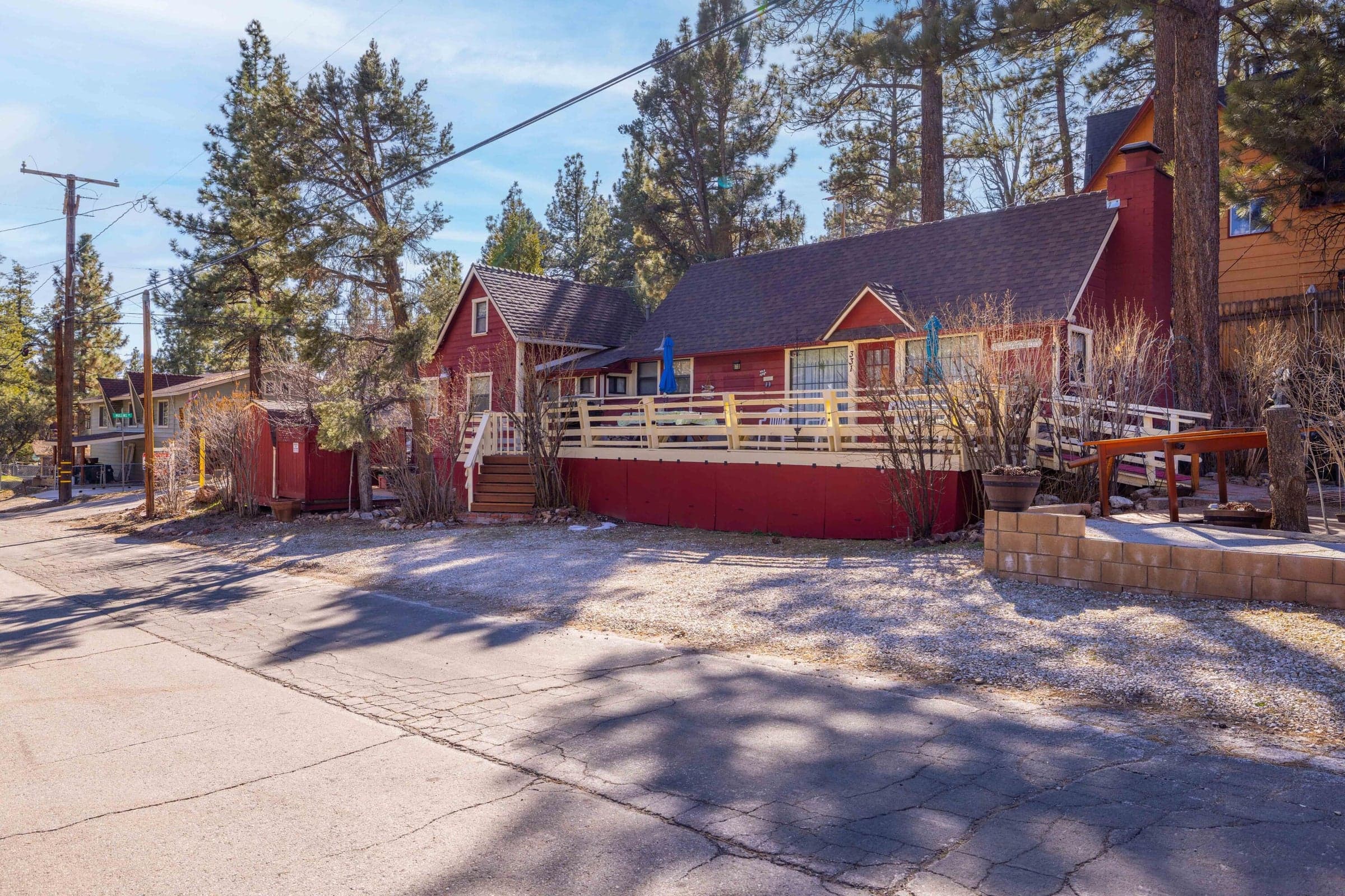 001_Exterior 1