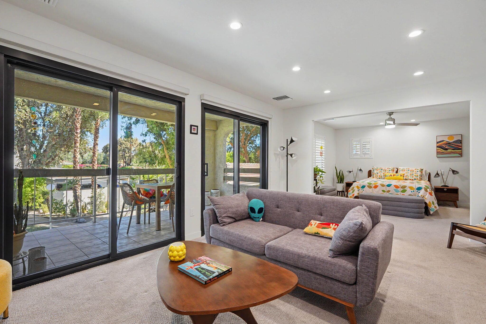 20-web-or-mls-1725 Via Miraleste-35