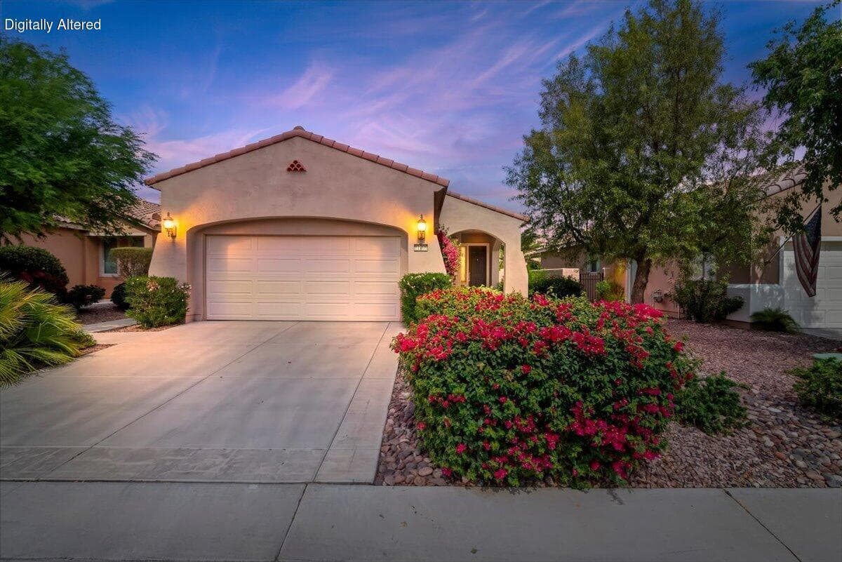 01-Twilight Front View