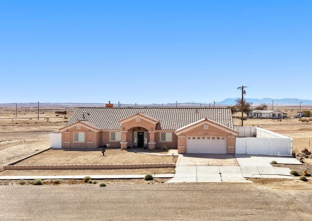 1251RivieraCir-38