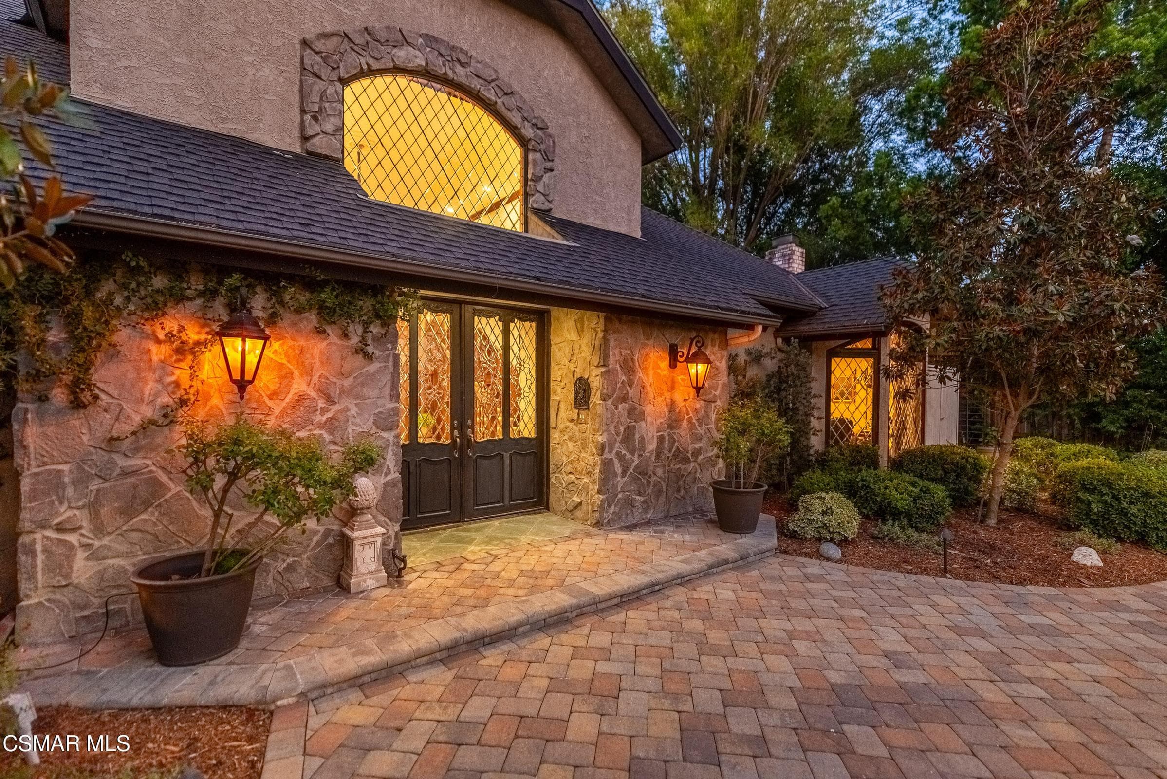 5676 Colodny Dr Agoura Hills-328