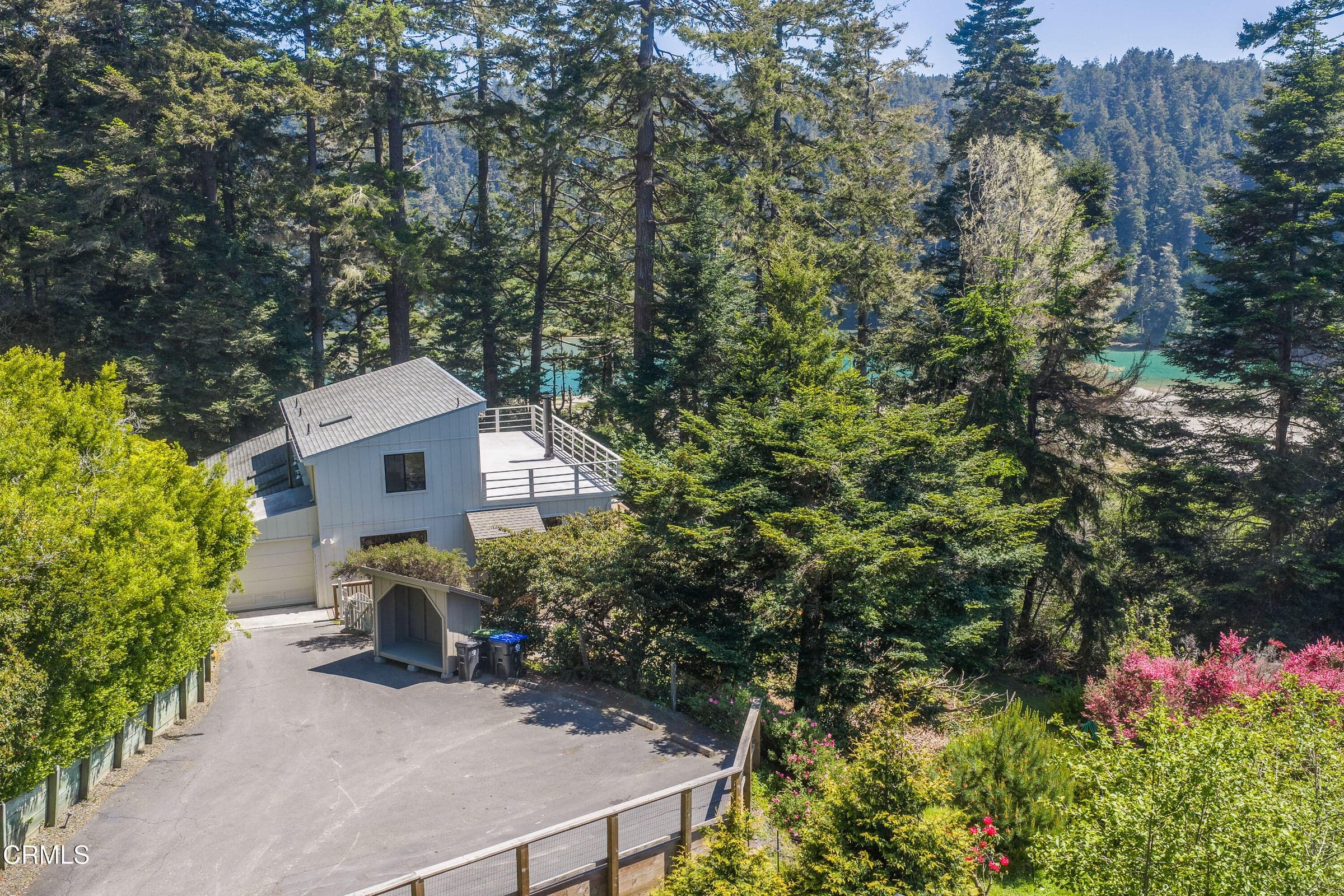 44691 Crestwood Drive