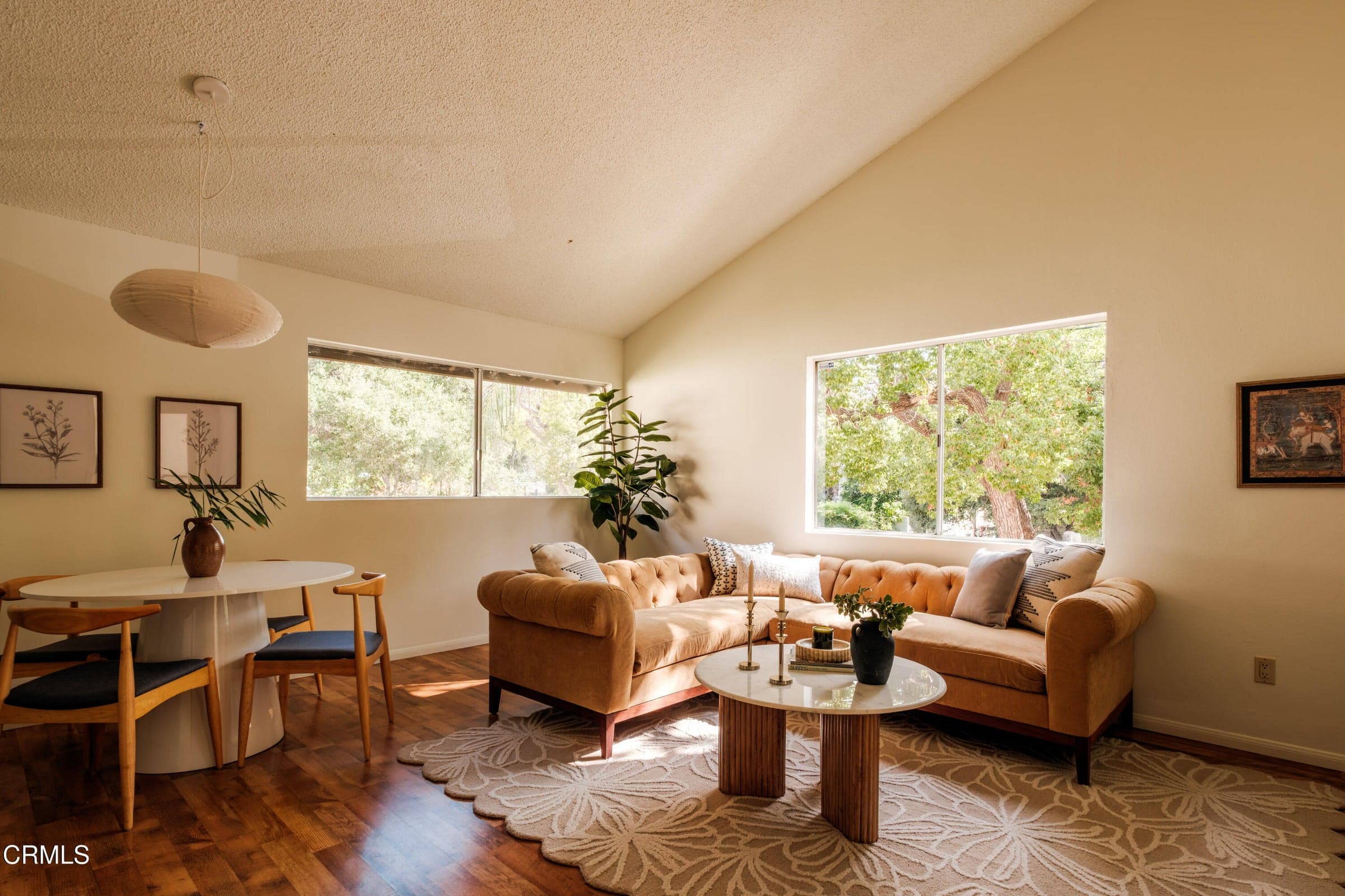 1101 N Summit Ave-105
