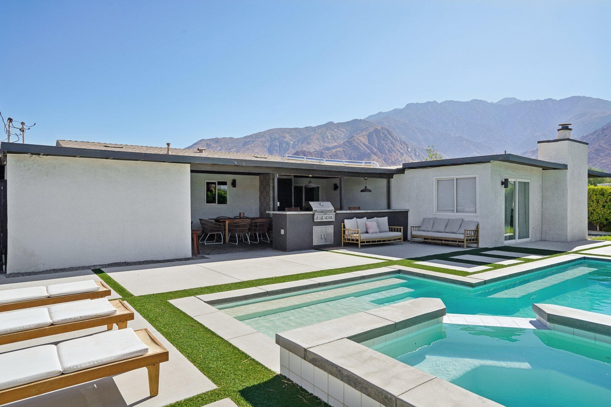 49-web-or-mls-W Rosa Parks Rd-S2008-049