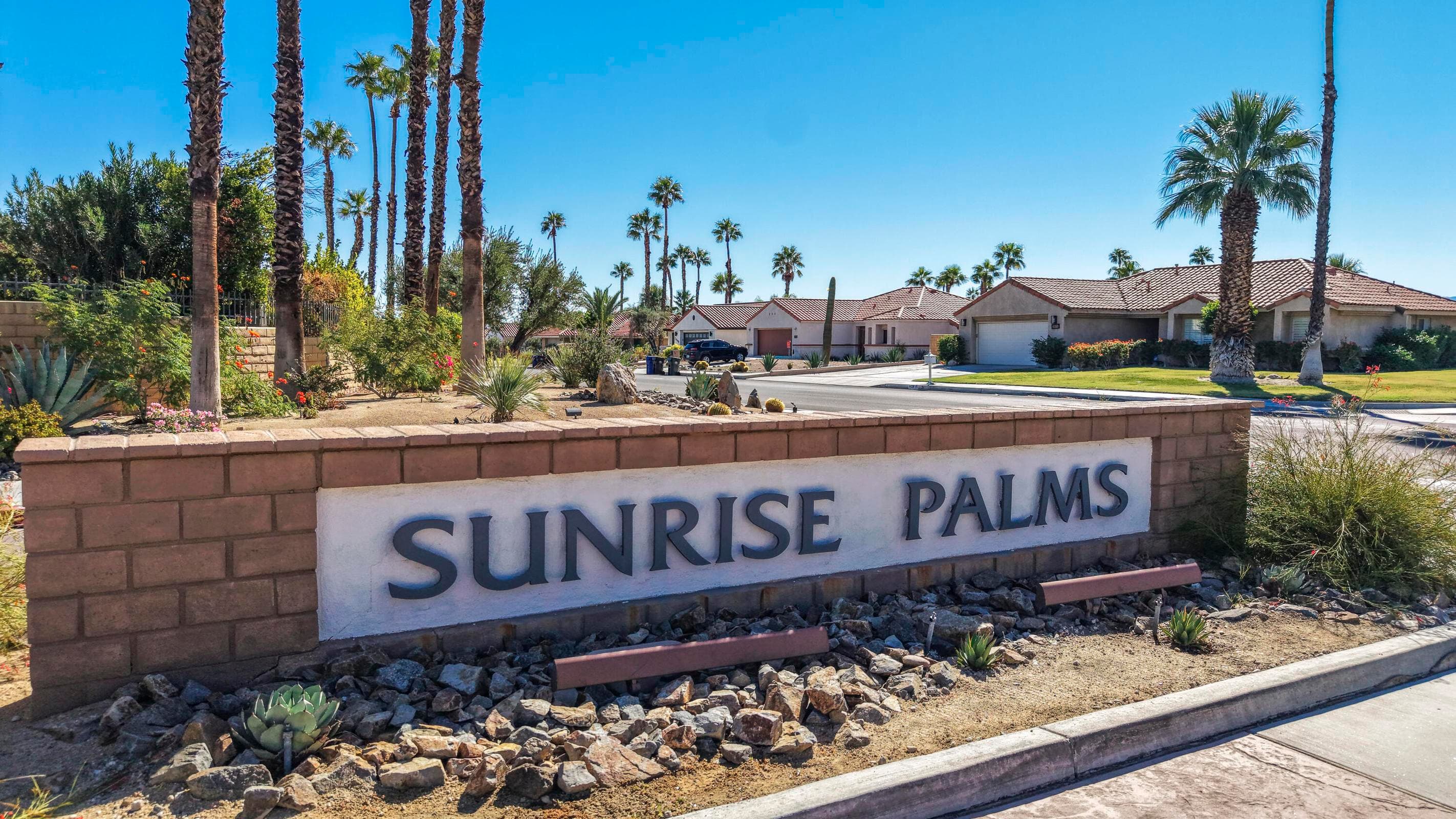 SUNRISE PALMS AMENITIES 24