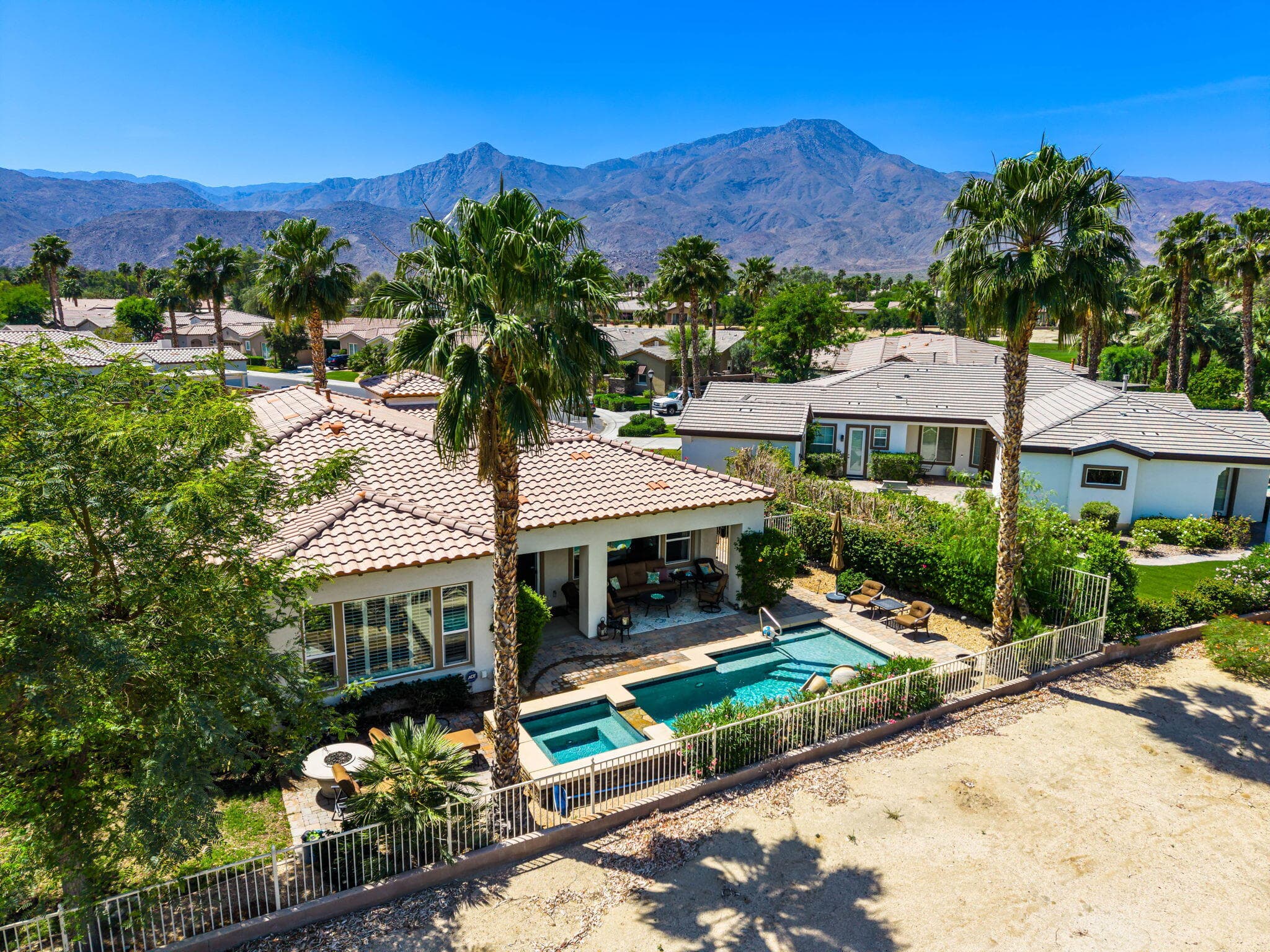 6-web-or-mls-JMTulare_OPMG_0426_006