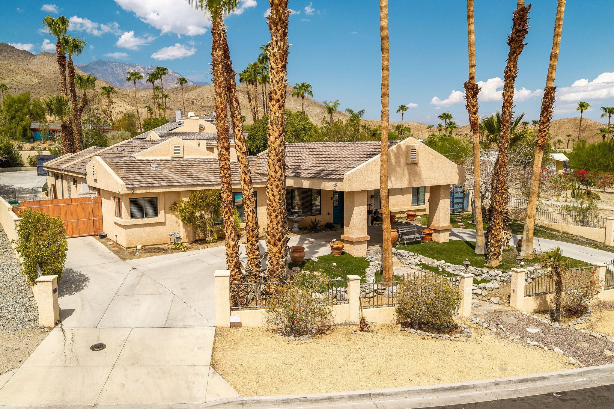 38895ParadiseWay-79