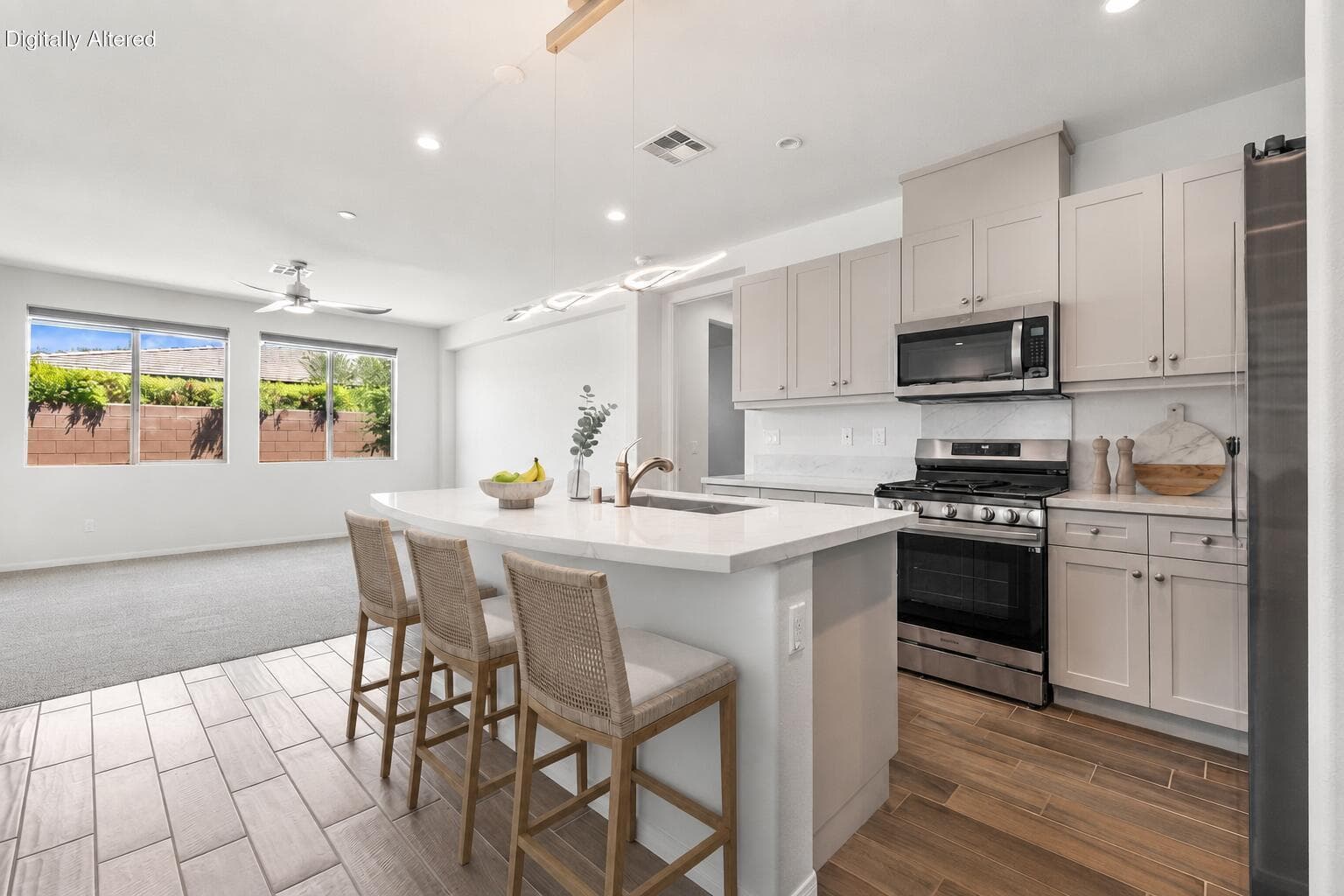 Chef Inspired Kitchen with Island with Counter Seating (Virtual)