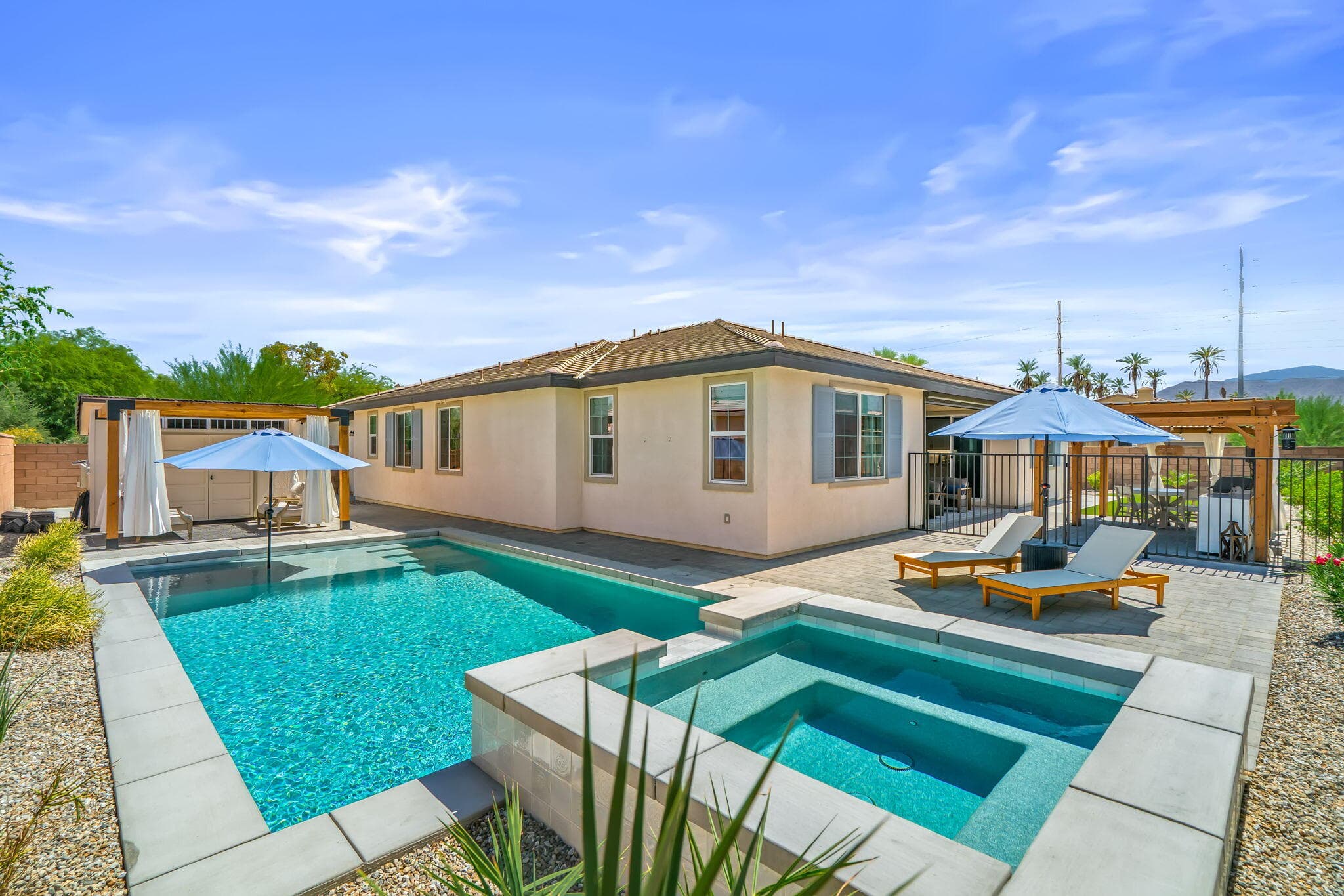 pool & spa