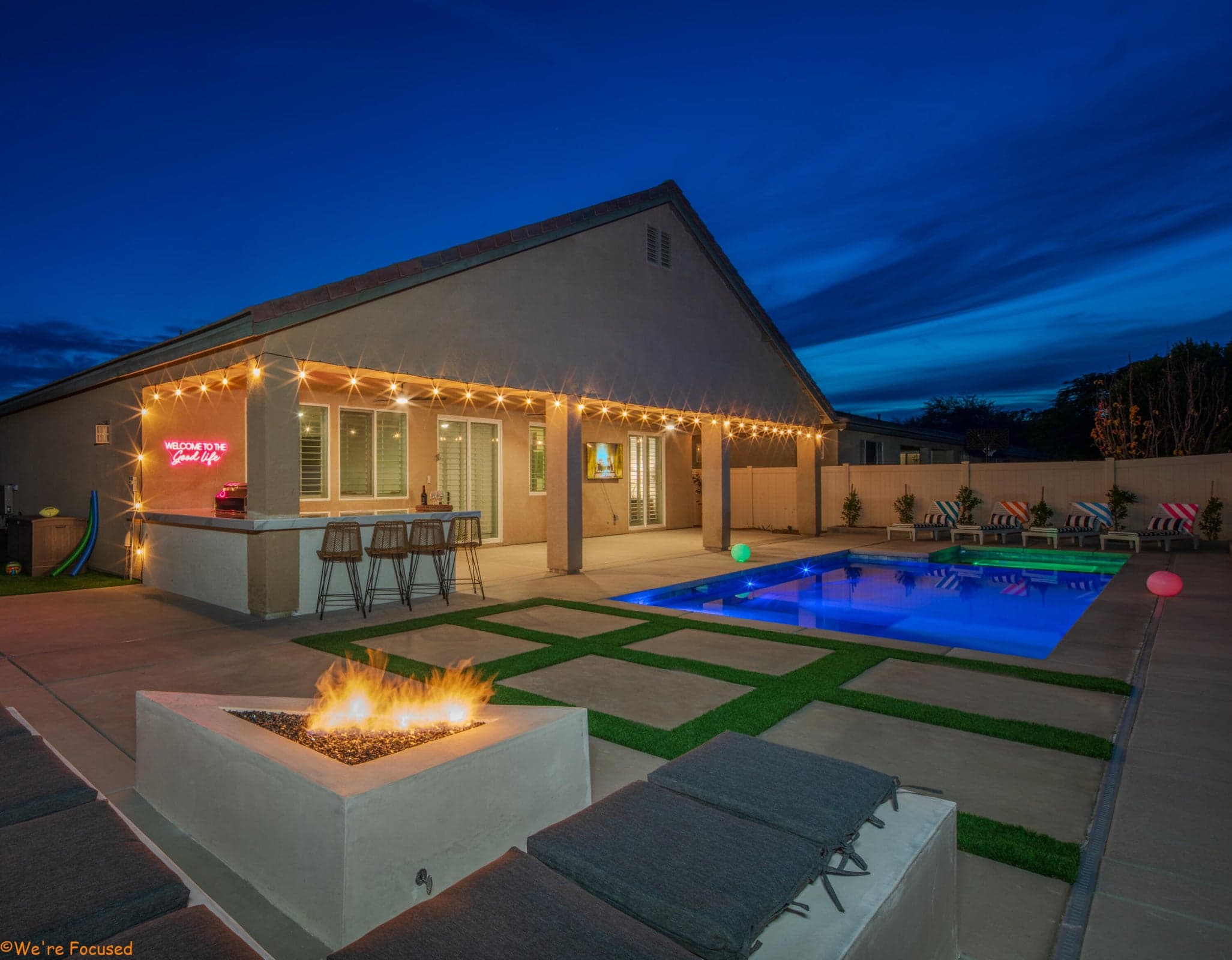 82970 WordsworthNightPool
