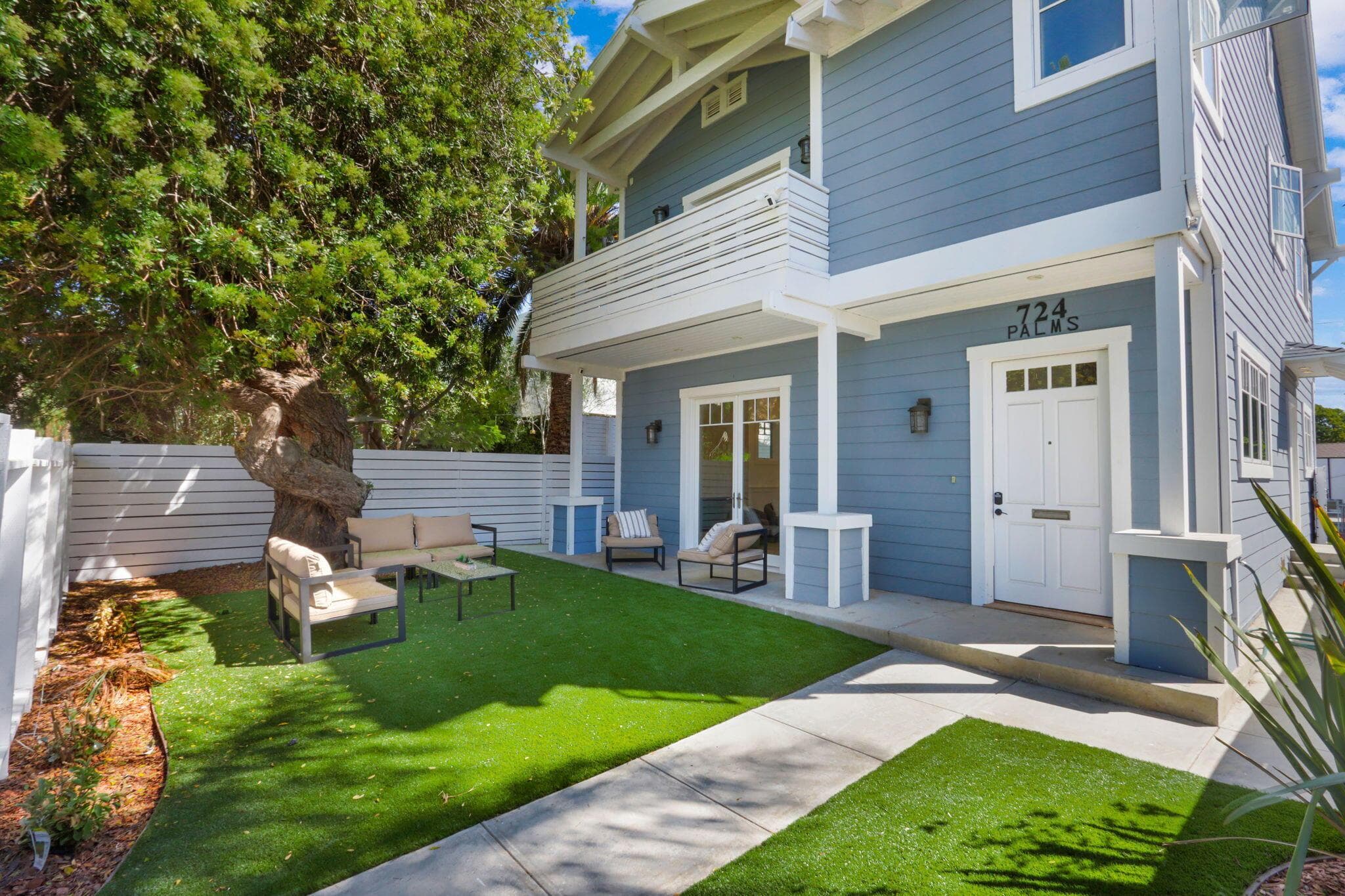 2-web-or-mls-724 Palms Blvd_2
