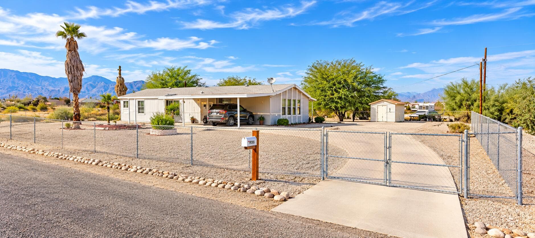 2790 Camino Dr main picture